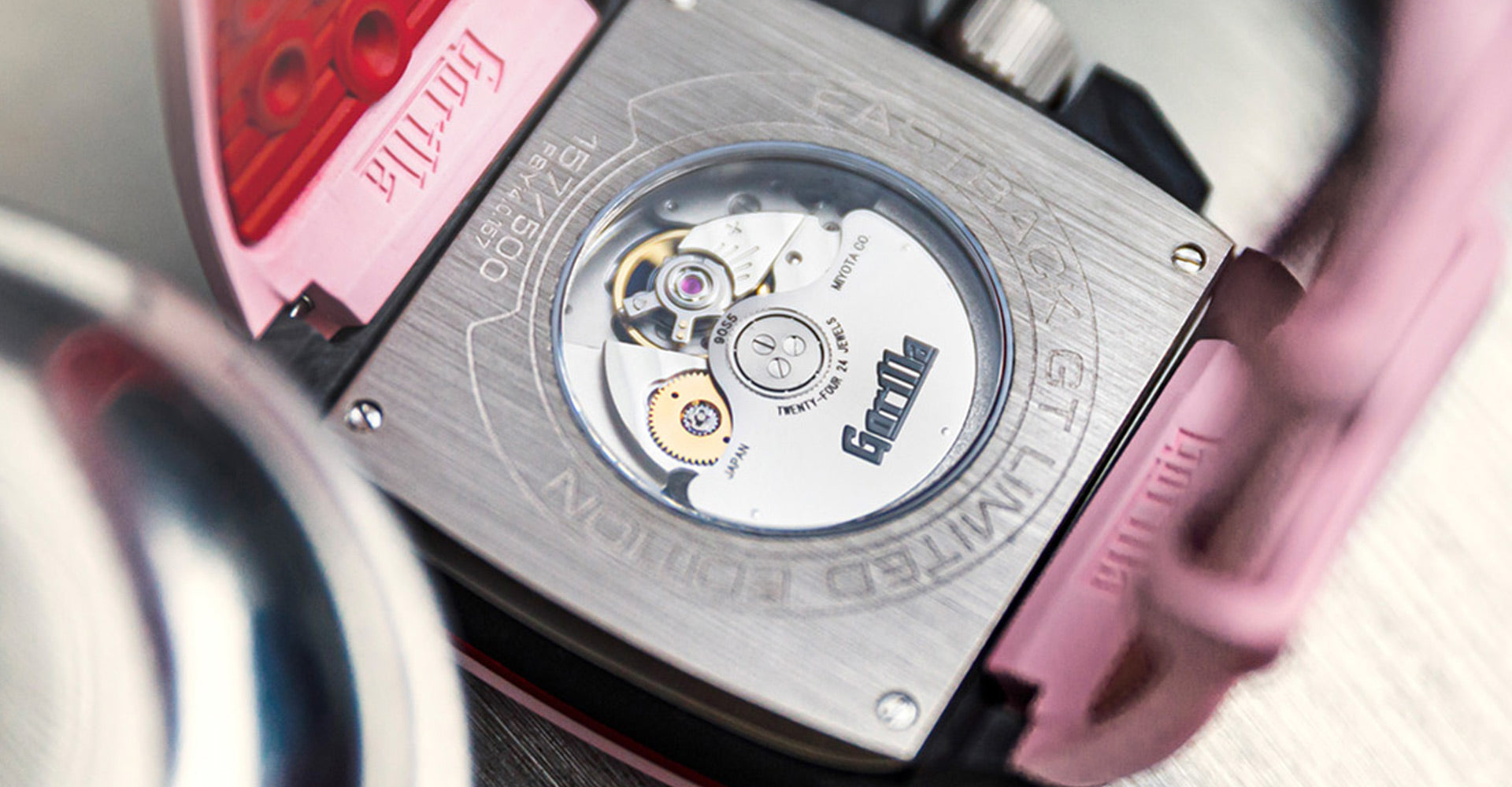 Gorilla Watches : Montres en titane durables et légères pour un usage ...
